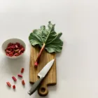 pexels.com foto af Kulbir: Mørklagt rød rabarber