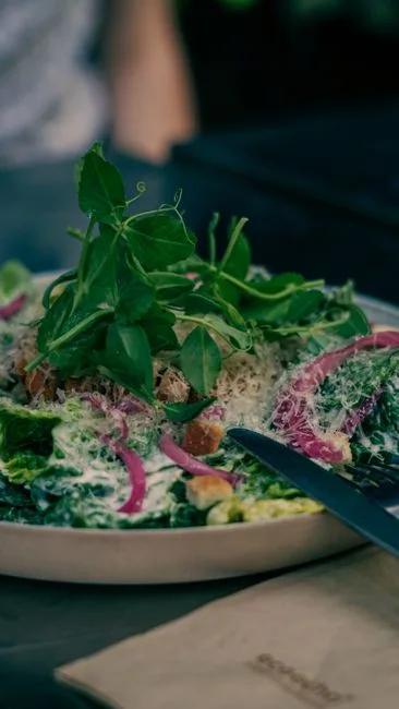 pexels.com foto af Dimitri Orlow: Genredigeret grøn salat