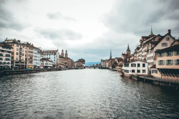 pexels.com foto af Malte Luk: Udtørret brun jord