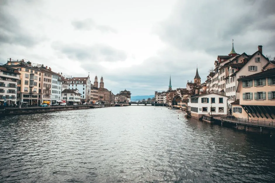 pexels.com foto af Malte Luk: Udtørret brun jord